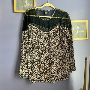Torrid cheetah print and lace long sleeve